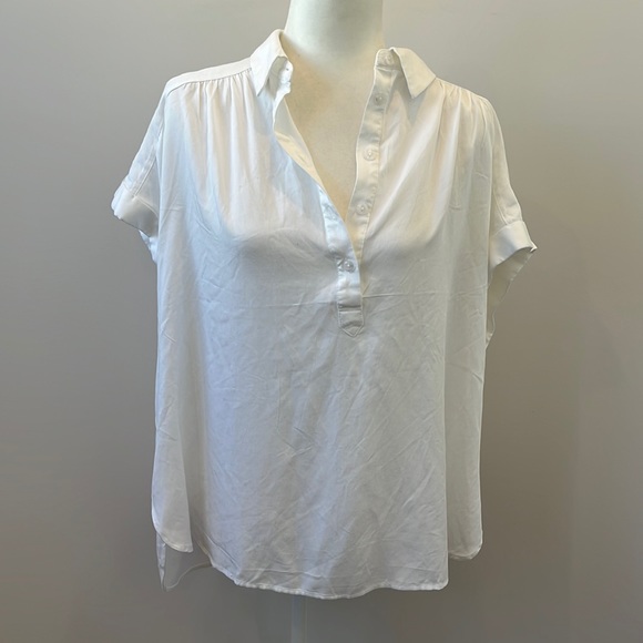 rosie + olive Short Sleeve White 3/4 Button Down - Picture 1 of 3